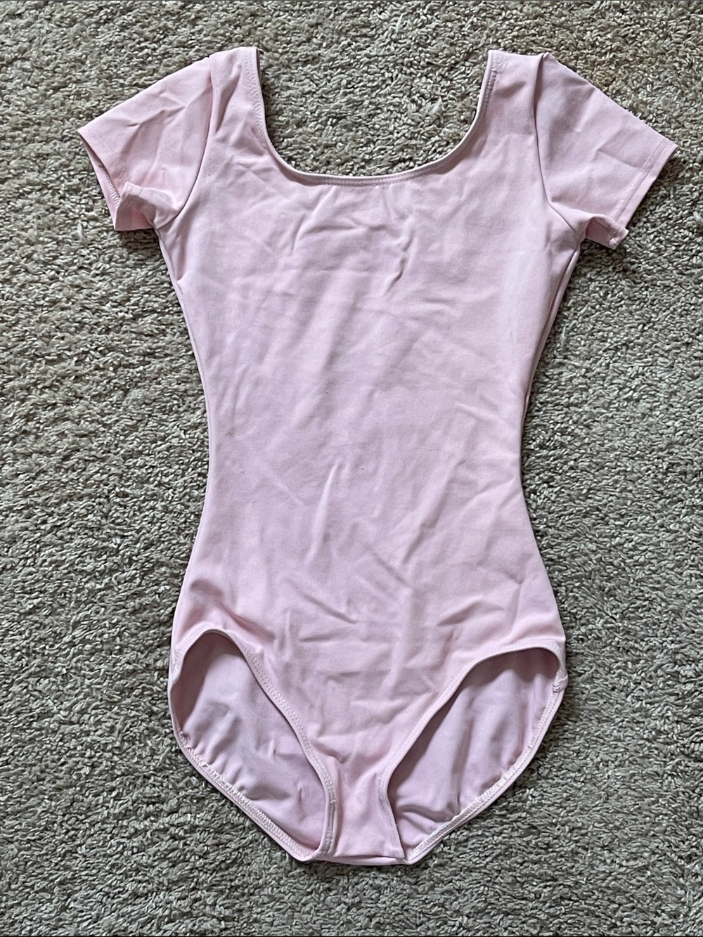 Capezio women’s short sleeve leotard, light pink, small